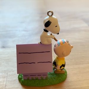 Hallmark 1994  Easter Collection Peanuts Ornament
